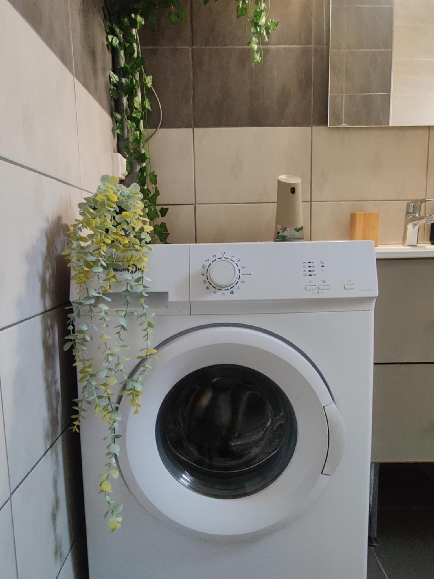 La Jungle Urbaine Avec Garage Prive & Climatisation Lägenhet Perpignan Exteriör bild