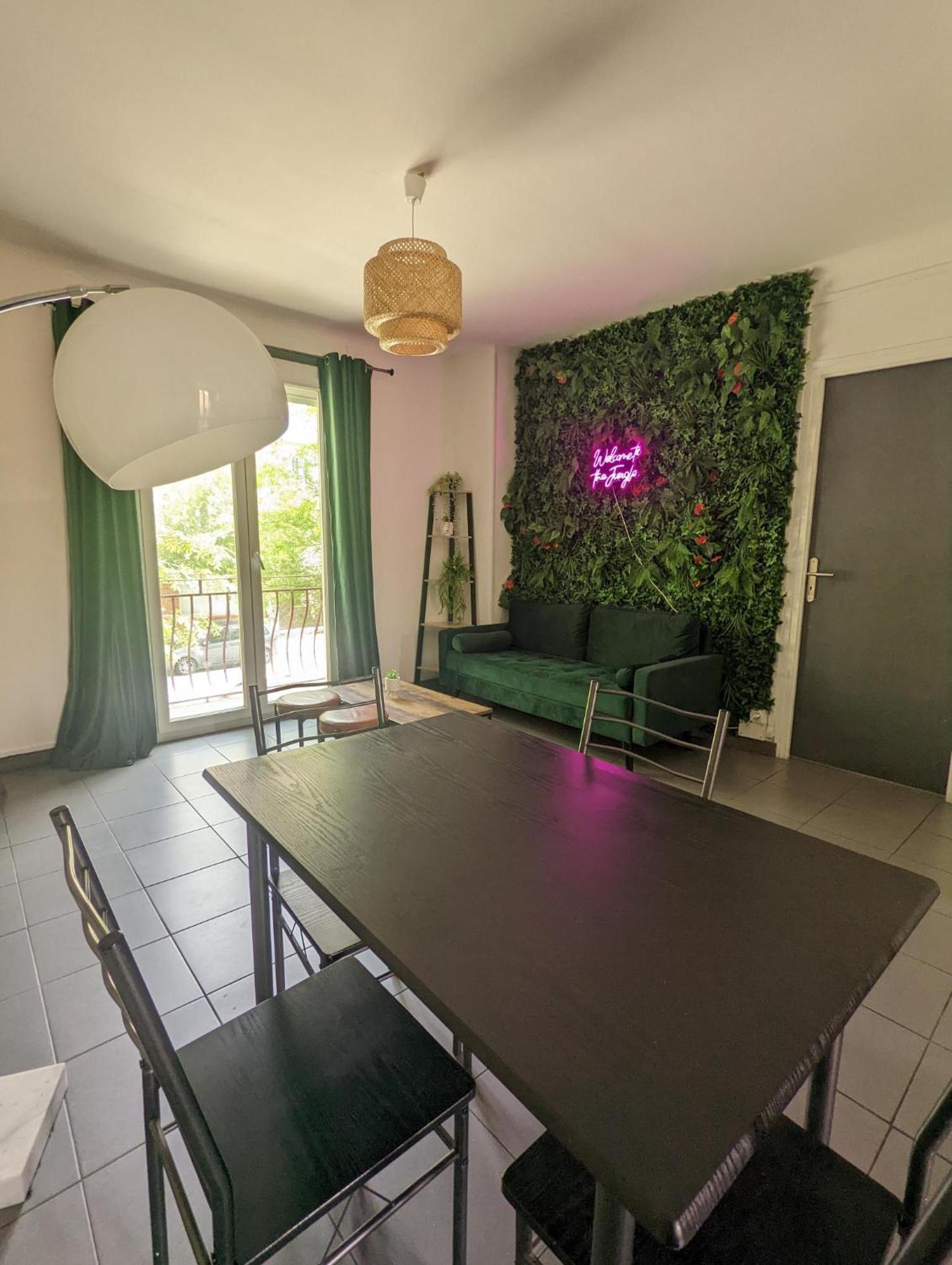 La Jungle Urbaine Avec Garage Prive & Climatisation Lägenhet Perpignan Exteriör bild